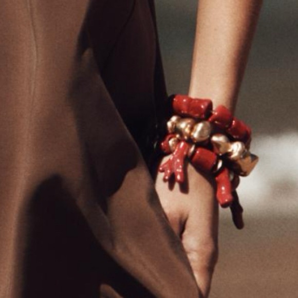 New in Box, 2 Pack Bold Zara Resin necklace coral 1856/051 - Picture 5 of 5